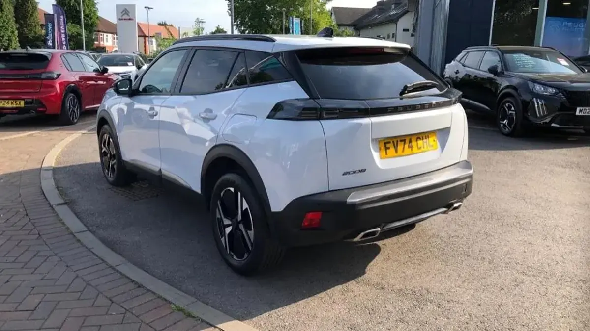 Used Peugeot 2008 Allure 129 HP (94 kW) 2024 White SUV