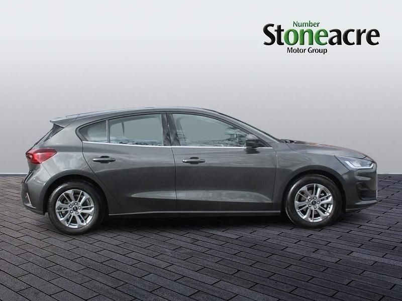 Used Ford Focus Titanium 155 HP (114 kW) 2023 Grey Hatchback