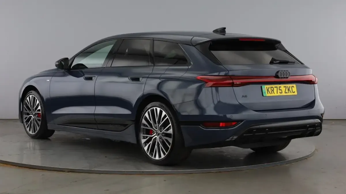 Nuevo Audi A6 e-tron Performance 269 kW (367 CV) 2025 Azul Familiar