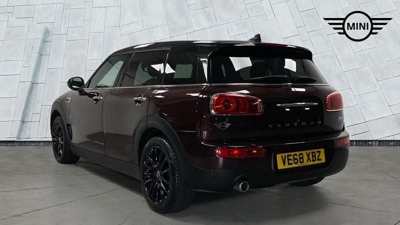 Usado Mini Cooper Clubman Classic 134 CV (98 kW) 2018 Rojo Familiar