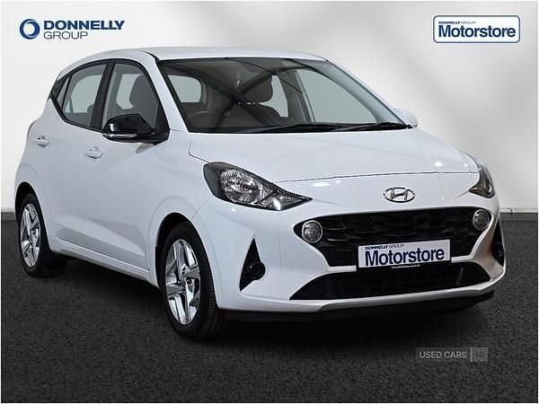 Used Hyundai i10 SE 84 HP (61 kW) 2020 White Hatchback