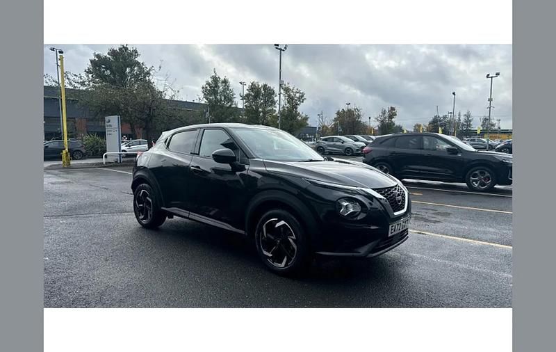 Black Used 2022 Nissan Juke N-Connecta SUV | £15,155 (Fair price) - Image 1/4