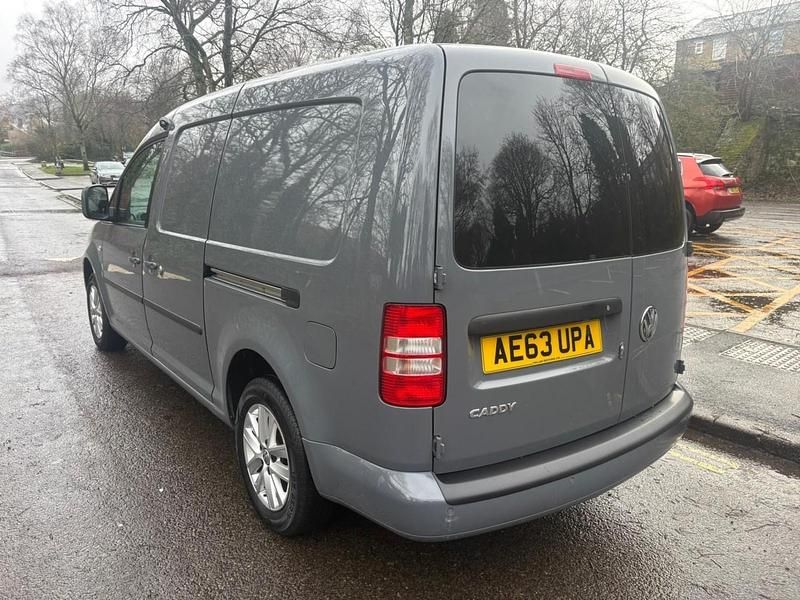 Used VW Caddy Maxi Highline 102 HP (75 kW) 2013 Grey MPV