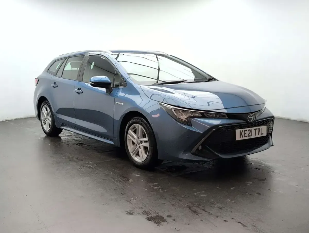 Used Toyota Corolla 122 HP (89 kW) 2021 Blue Estate