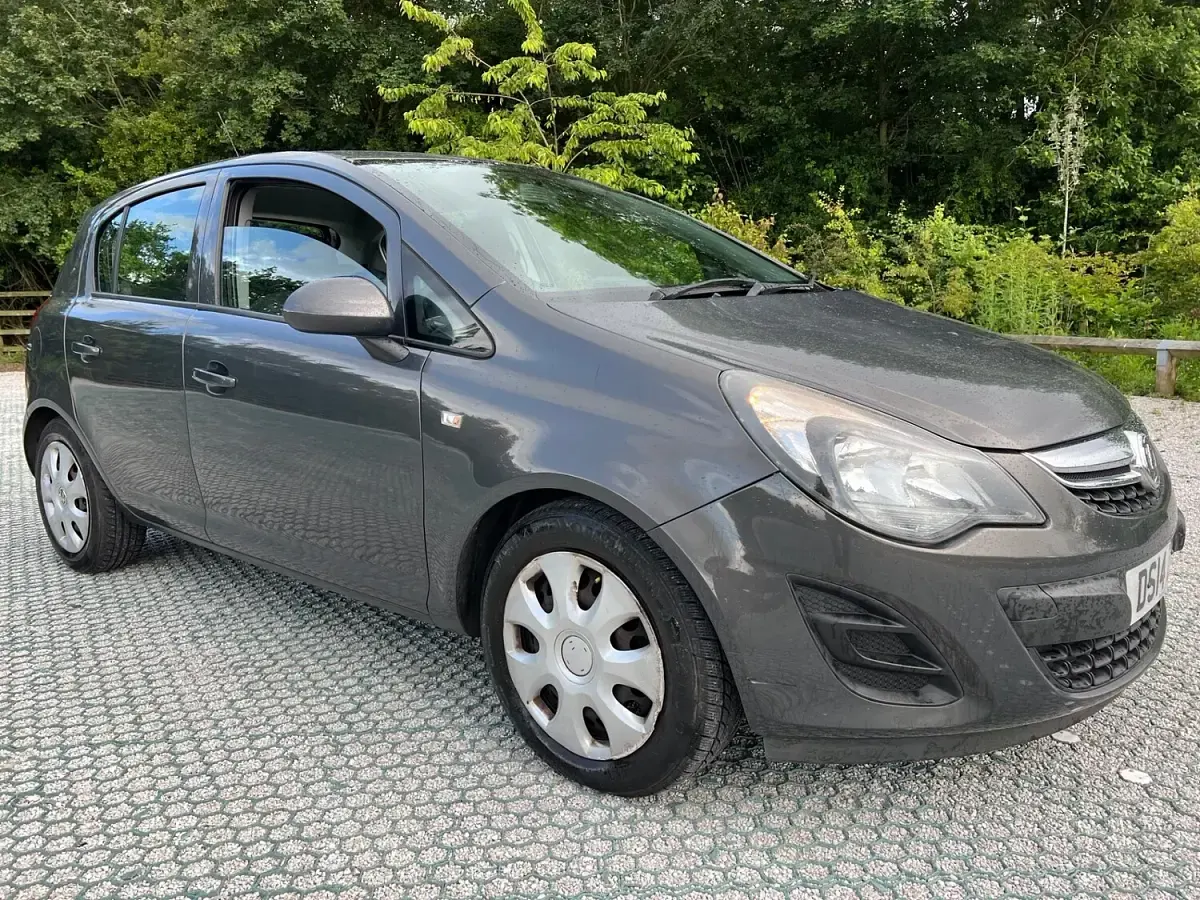 Used Vauxhall Corsa Design Edition 2014 Grey Hatchback