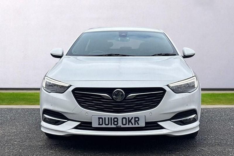 Used Vauxhall Insignia SRi 2018 White Hatchback