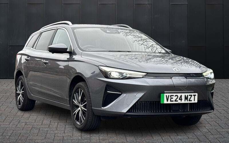Used 2022 MG MG5 EV Trophy Estate | £17,995 (Fair price) - Image 1/4