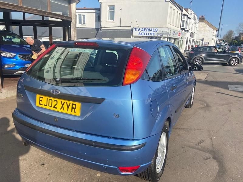 Used Ford Focus Zetec 2002 Blue Hatchback