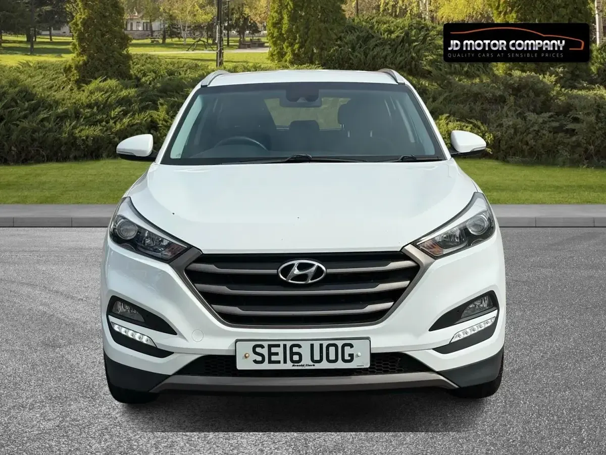 Used Hyundai Tucson SE 116 HP (85 kW) 2016 White SUV