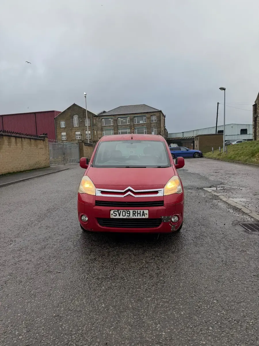 Gebraucht Citroën Berlingo VTR Sport 90 PS (66 kW) 2009 Rot Van / Kleinbus