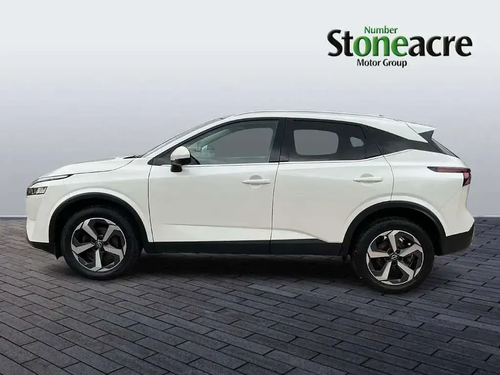 Used Nissan Qashqai N-Connecta 140 HP (102 kW) 2024 White SUV