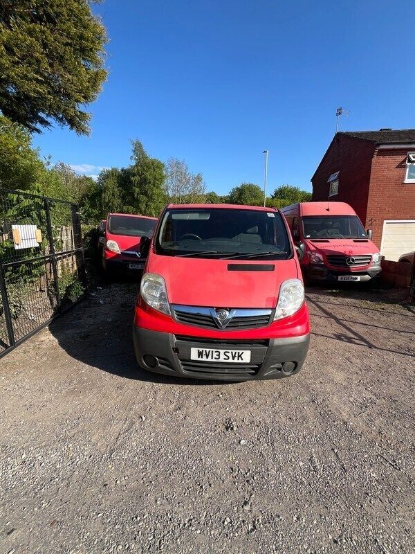 Red Used 2013 Vauxhall Vivaro Van | £1,949 (Super price) - Image 1/4