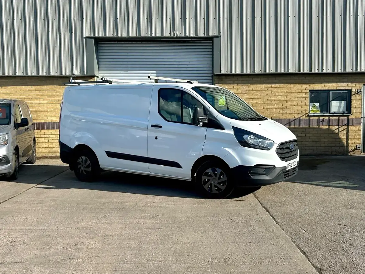 Used Ford Transit Custom S 105 HP (77 kW) 2020 White Van