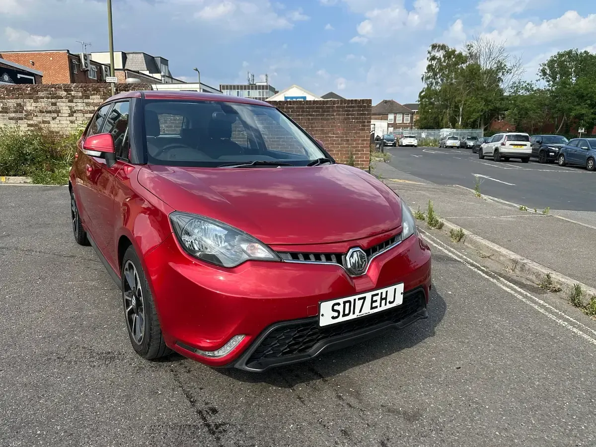 Used MG MG3 106 HP (77 kW) 2017 Red Hatchback