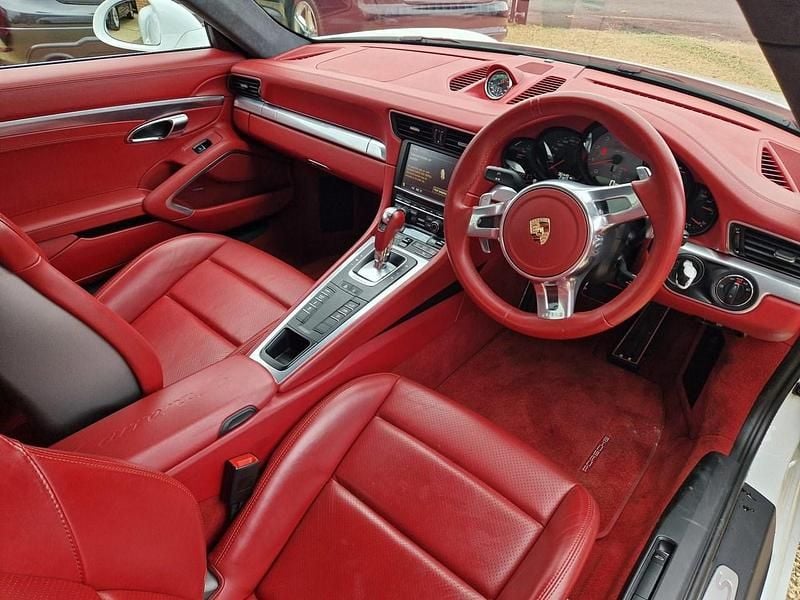 Used Porsche 911 2012 White Coupe