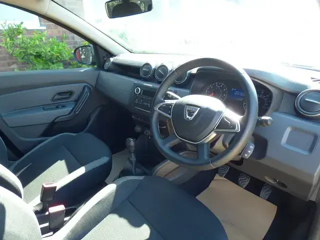 Used Dacia Duster Essentiel 114 HP (83 kW) 2019 Blue SUV