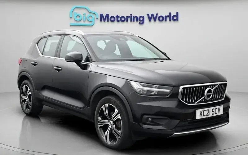 Usado Volvo XC40 Inscription 163 HP (119 kW) 2021 SUV