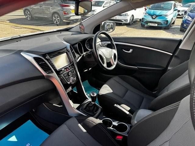 Used Hyundai i30 SE 100 HP (73 kW) 2016 Hatchback