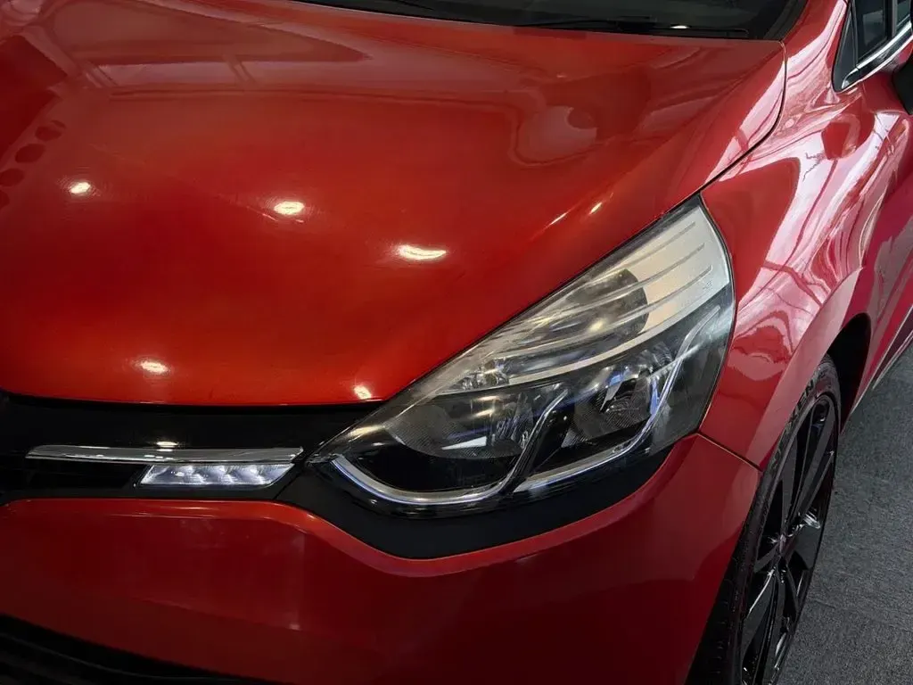 Used Renault Clio IV Dynamique 90 HP (66 kW) 2014 Red Hatchback