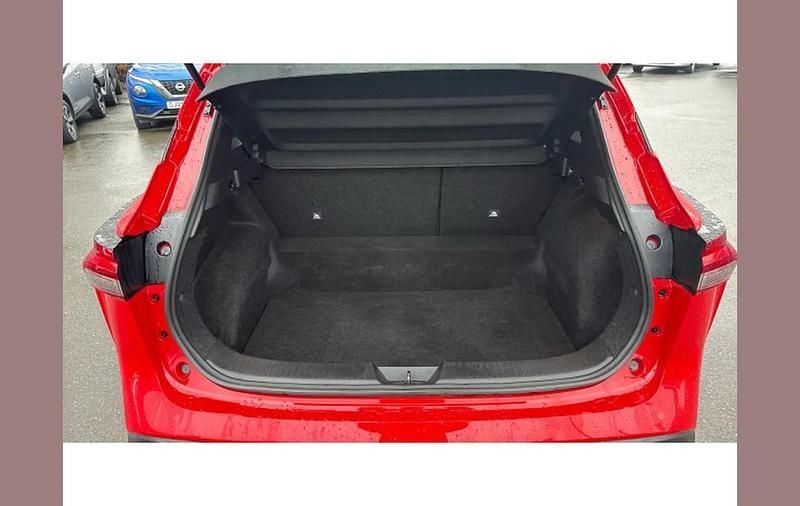 Used Nissan Qashqai Acenta Premium 158 HP (116 kW) 2022 Red SUV