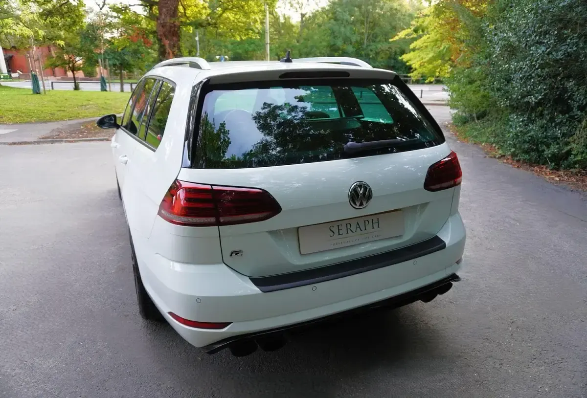 Used VW Golf VII R 310 HP (228 kW) 2018 White Estate