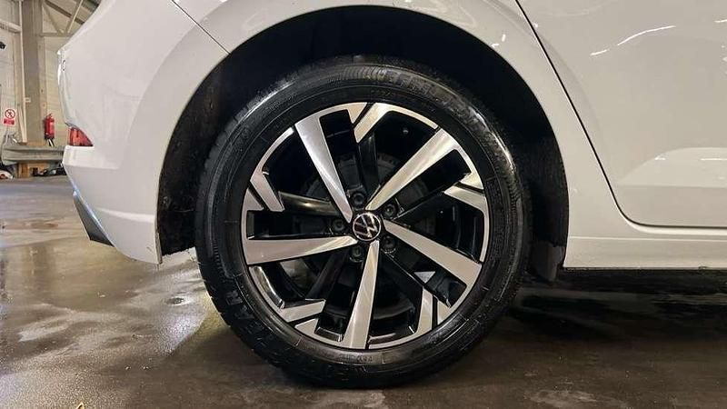 Usado VW Polo Match 95 CV (69 kW) 2024 Blanco Utilitario