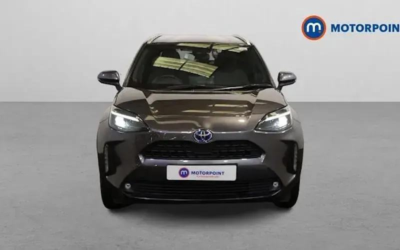 Used Toyota Yaris Hybrid Design 116 HP (85 kW) 2026 Estate