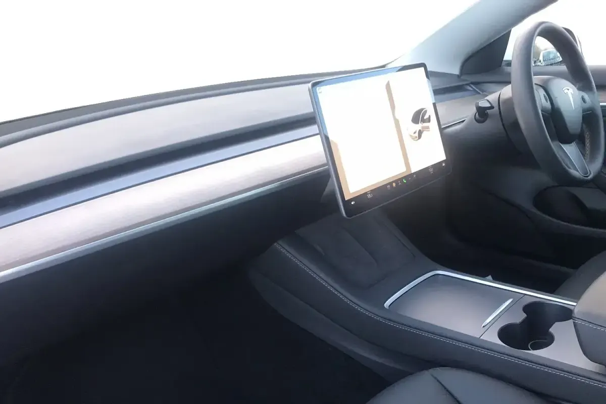 Used Tesla Model 3 Standard Range 208 kW (283 HP) 2021 Sedan