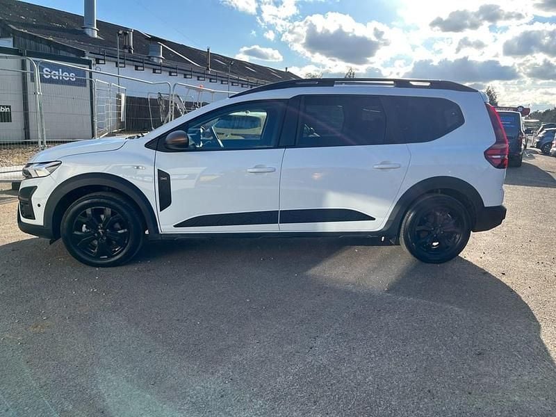 Used Dacia Jogger Extreme 2024 White MPV