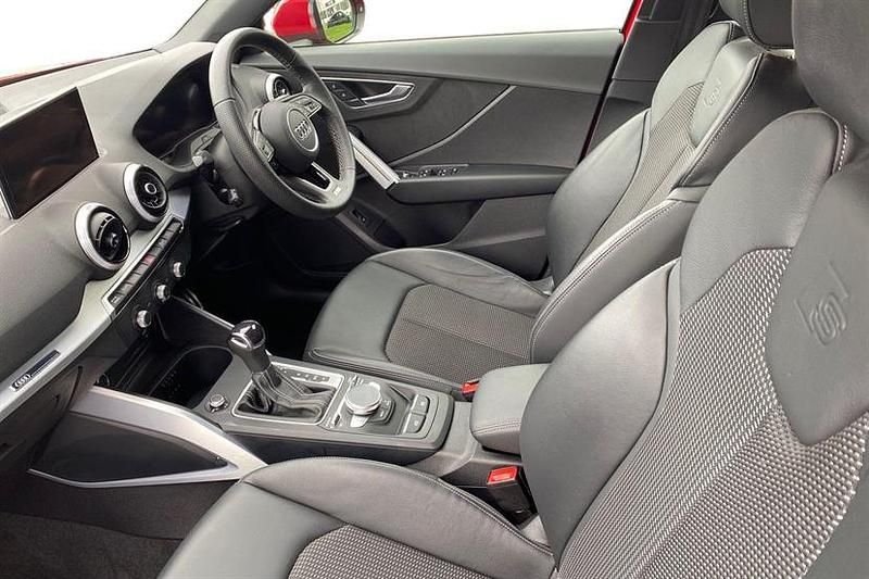 Used Audi Q2 S-Line 150 HP (110 kW) 2023 Red SUV