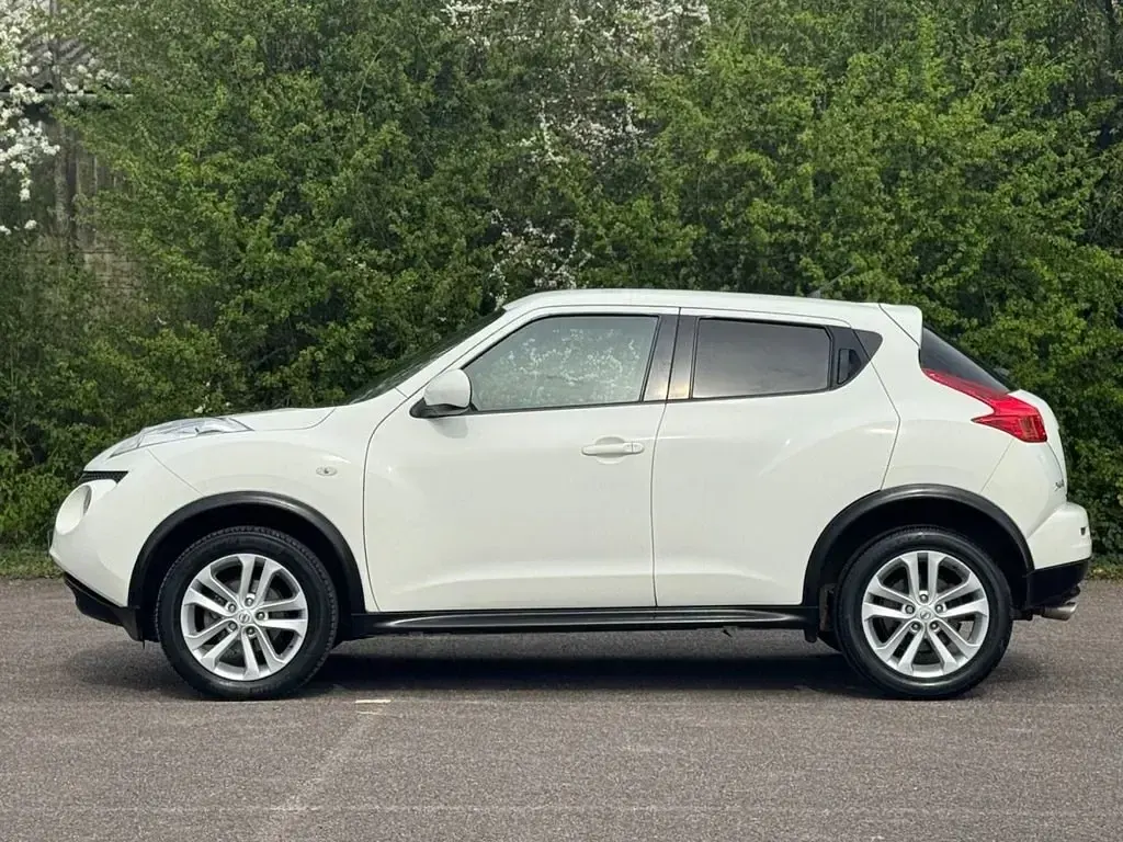Begagnad Nissan Juke Acenta 110 HK (80 kW) 2013 Vit SUV