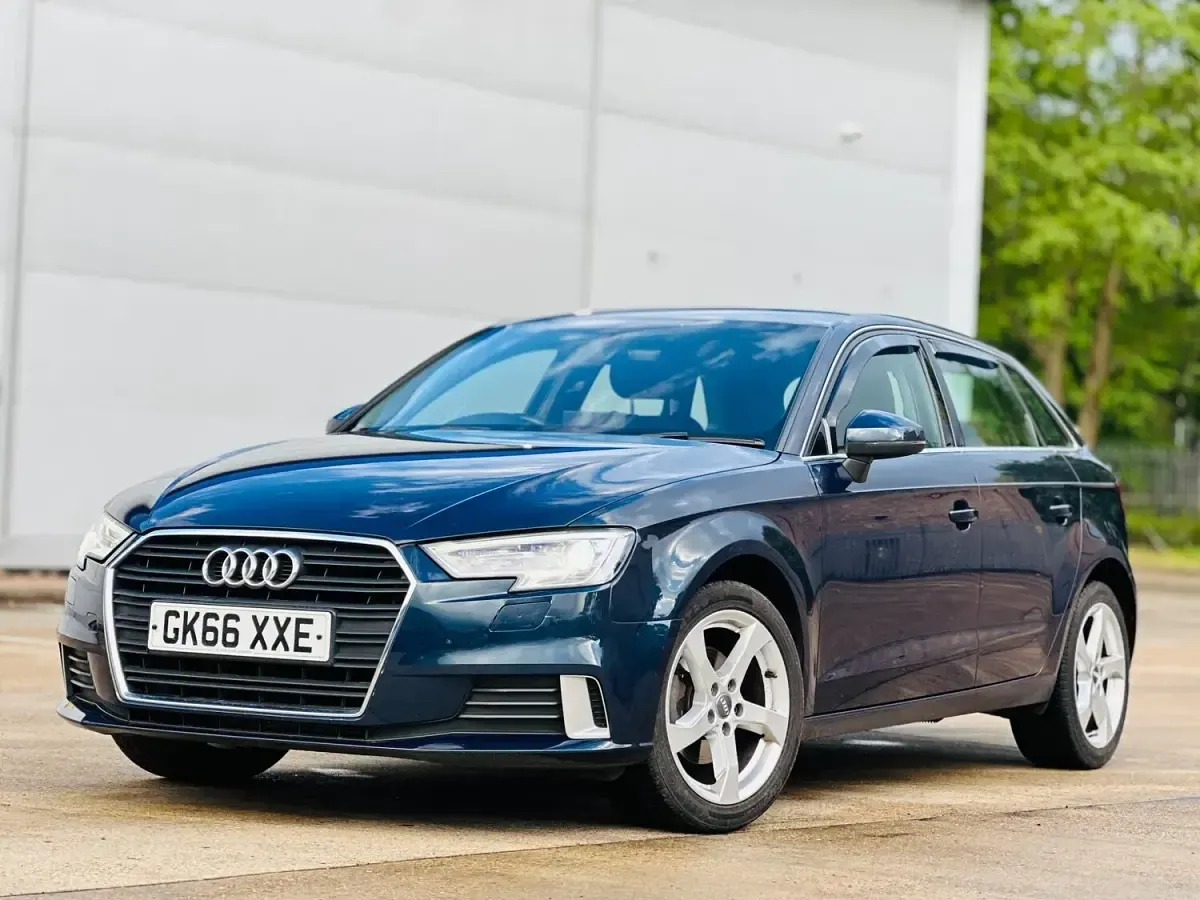Used Audi A3 Sportback Sport 2016 Blue Hatchback