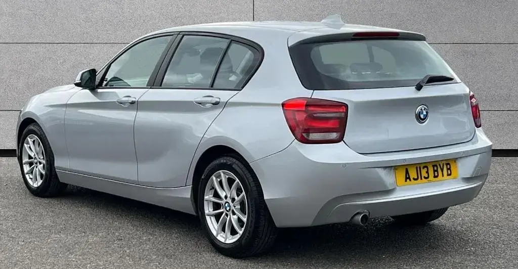Used BMW 120 Comfort Edition 184 HP (135 kW) 2013 Silver Hatchback