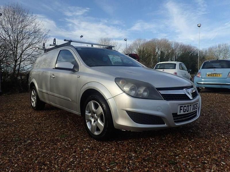 Used Vauxhall Astra Sportive 118 HP (86 kW) 2007 Silver Van