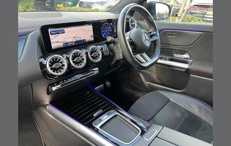 Used Mercedes EQA250+ Executive 139 kW (190 HP) 2024 Black SUV