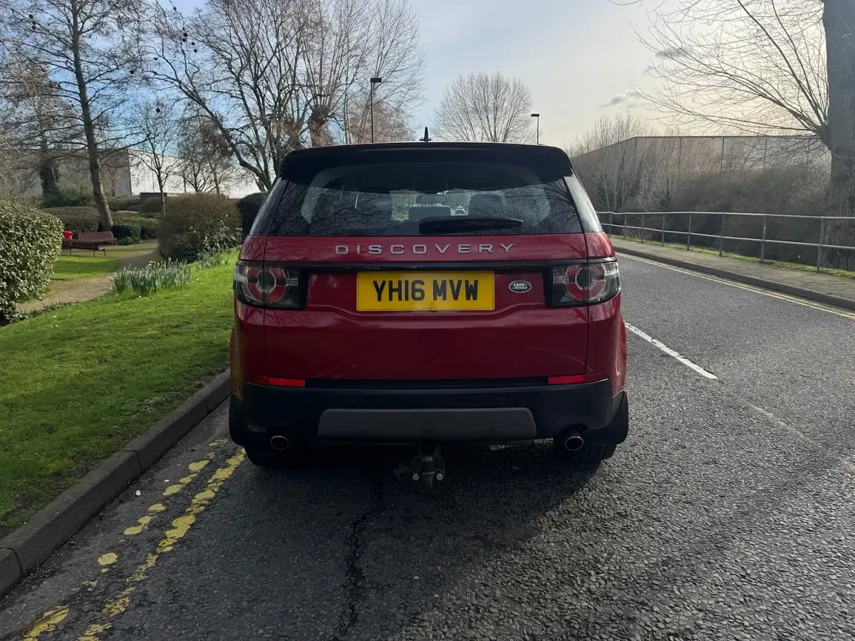 Used Land Rover Discovery 4 SE 2016 Red SUV