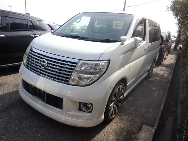 Used Nissan Elgrand 2007 White