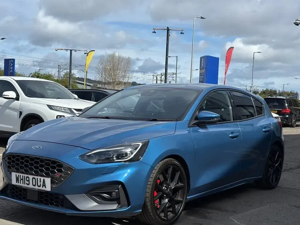 Used Ford Focus ST 280 HP (205 kW) 2019 Blue Hatchback
