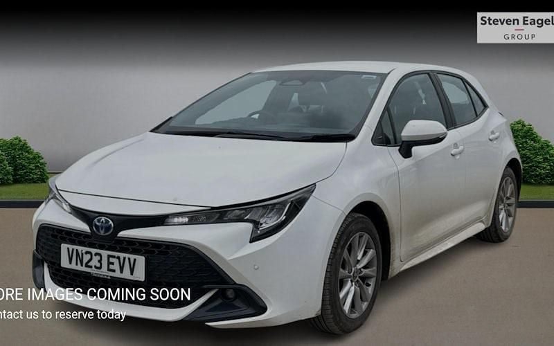 Used Toyota Corolla 140 HP (102 kW) 2026 Hatchback