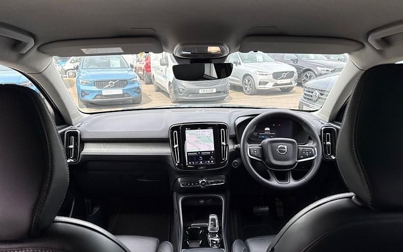 Usado Volvo XC40 Plus 163 HP (119 kW) 2026 SUV