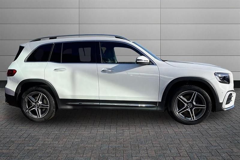 Used Mercedes GLB200 Executive 163 HP (119 kW) 2025 Polar white SUV