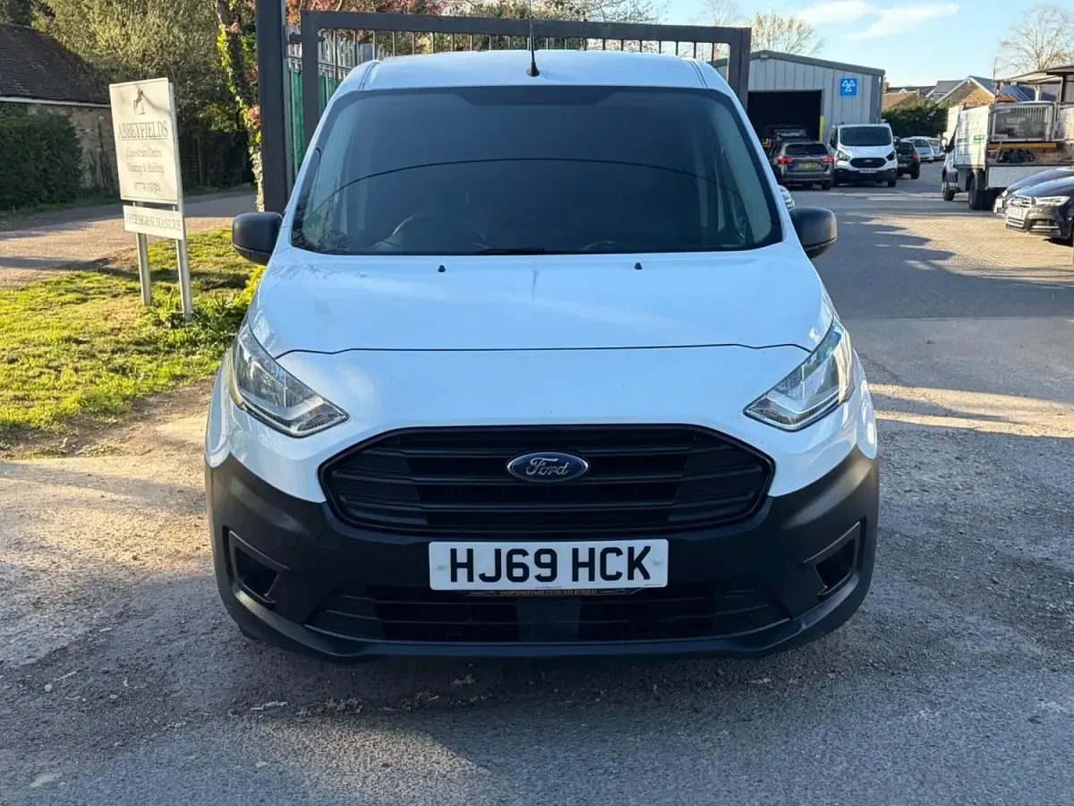 Used Ford Transit Connect S 120 HP (88 kW) 2019 White MPV