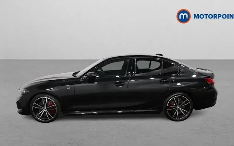 Usado BMW 320 M Sport 190 CV (139 kW) 2023 Negro Berlina