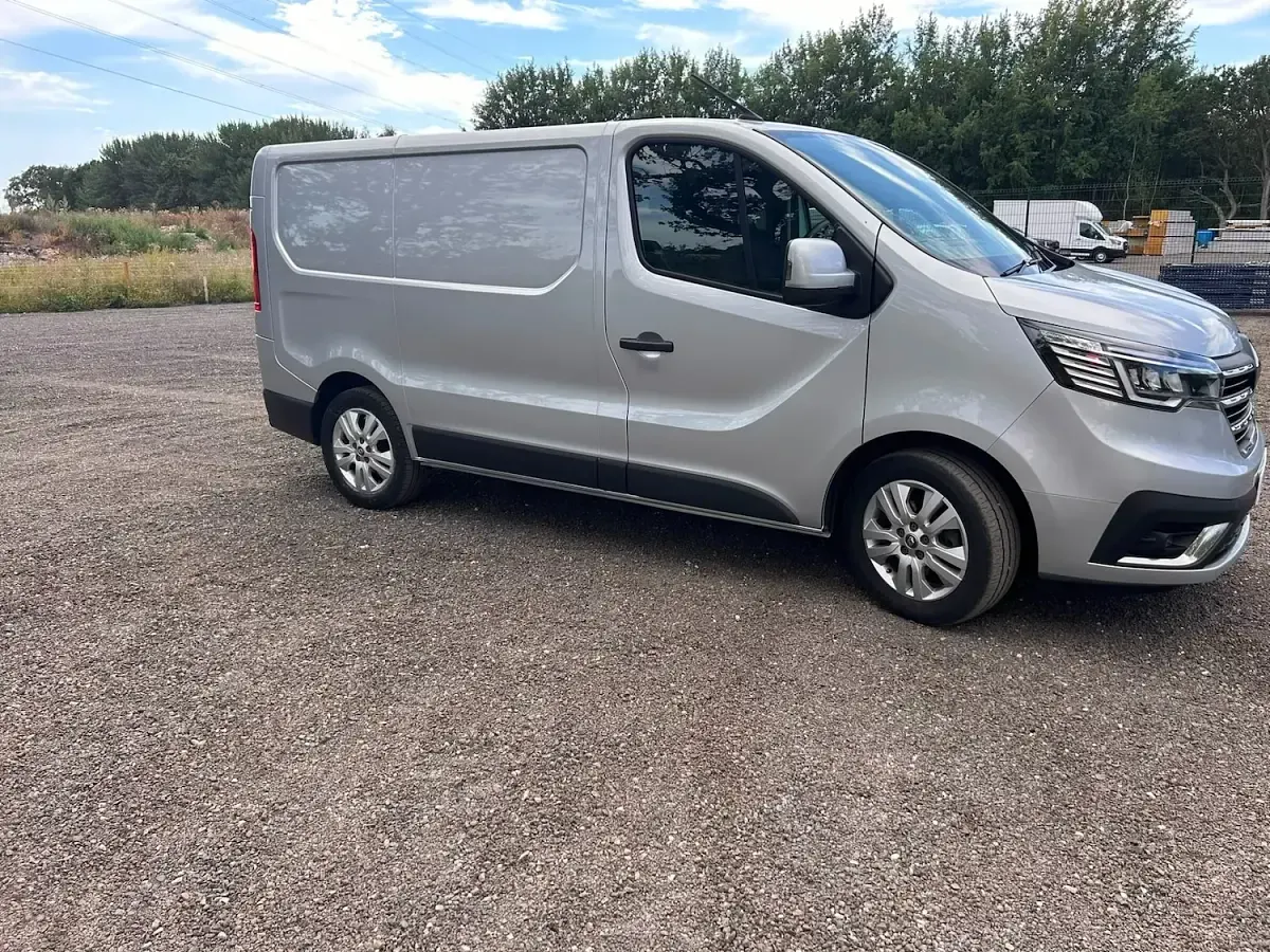Used Renault Trafic 2023 Grey MPV
