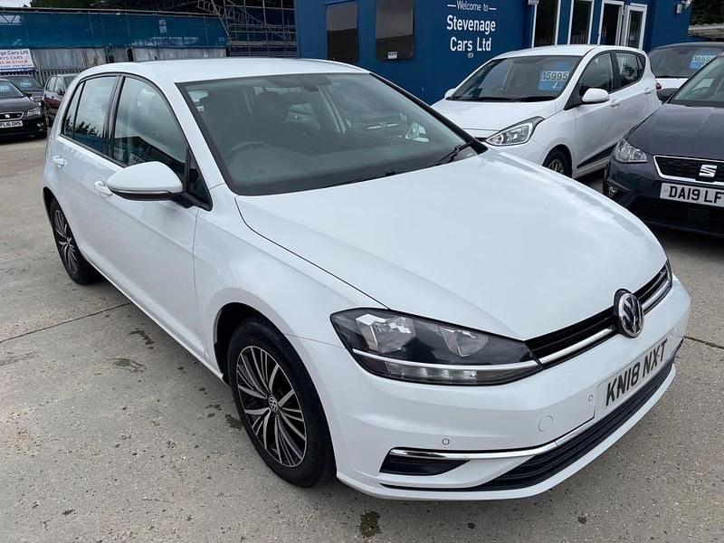 White Used 2018 VW Golf VII SE Hatchback | £11,195 (Fair price) - Image 1/4