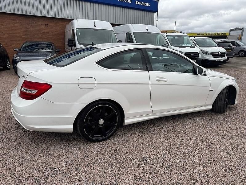 Used Mercedes C220 AMG 170 HP (125 kW) 2013 White Coupe