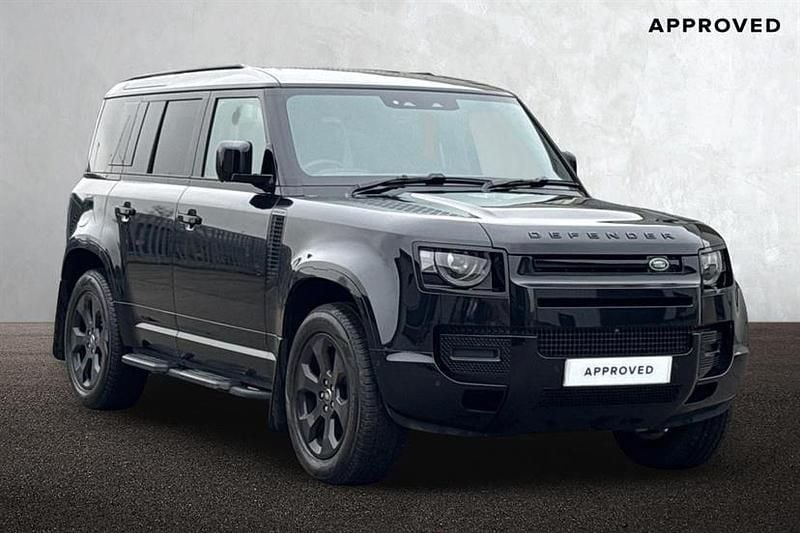 Used Land Rover Defender SE Dynamic 249 HP (183 kW) 2025 Santorini black Estate