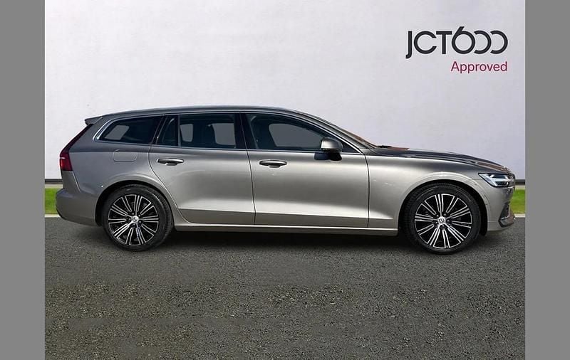 Used Volvo V60 Inscription 194 HP (142 kW) 2021 Grey Estate