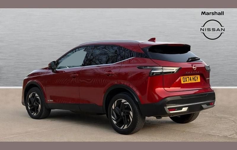 Used Nissan Qashqai N-Connecta 187 HP (137 kW) 2025 Red SUV