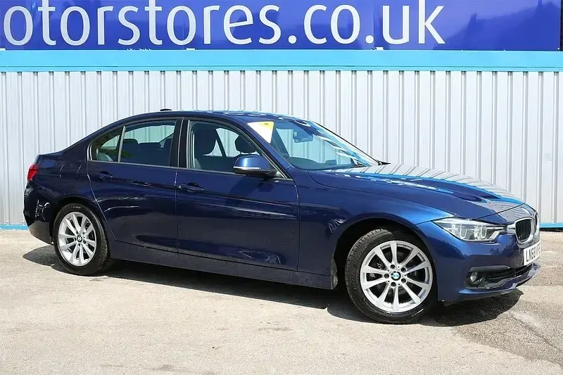 Used BMW 320 Comfort Edition 2018 Blue Sedan
